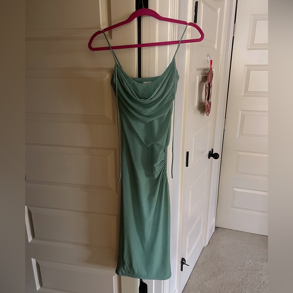 Oh Polly green midi dress size 2 - Picture 4 of 5